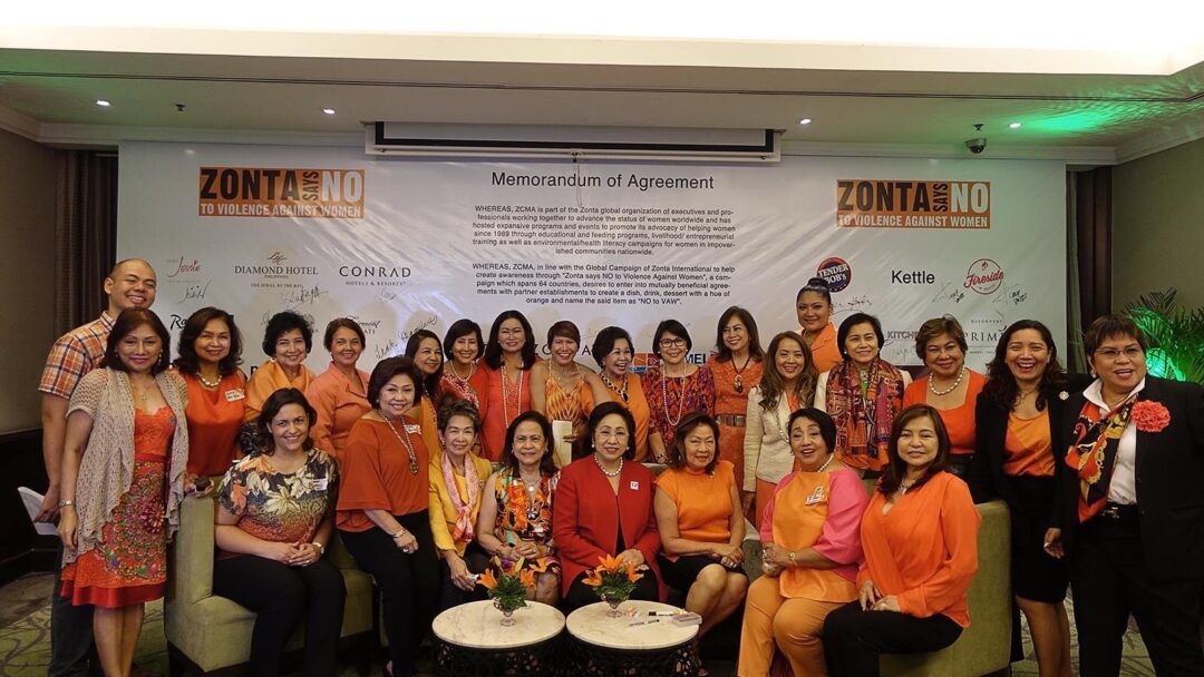 members-of-zcma-with-the-zonta-international-officers_2016_cameleon